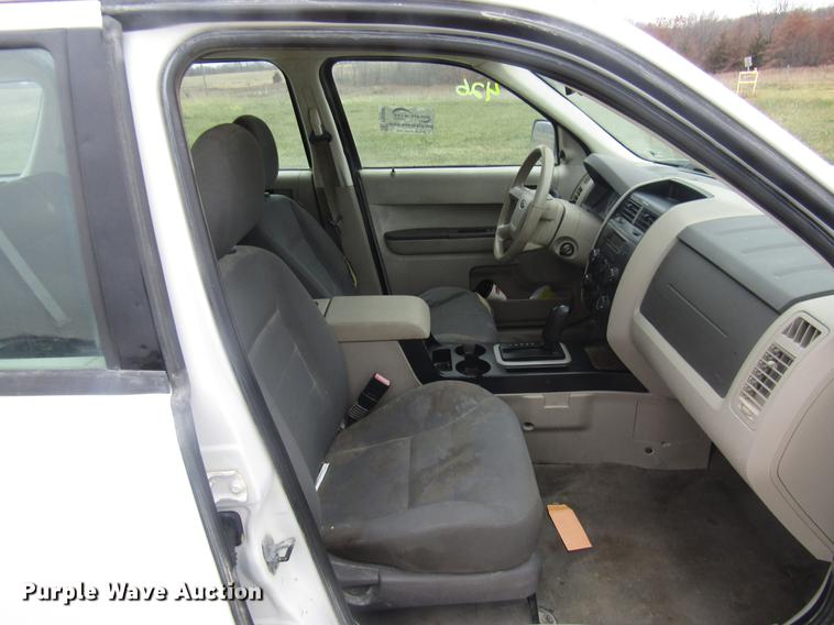 image for item DB2040 2008 Ford Escape SUV