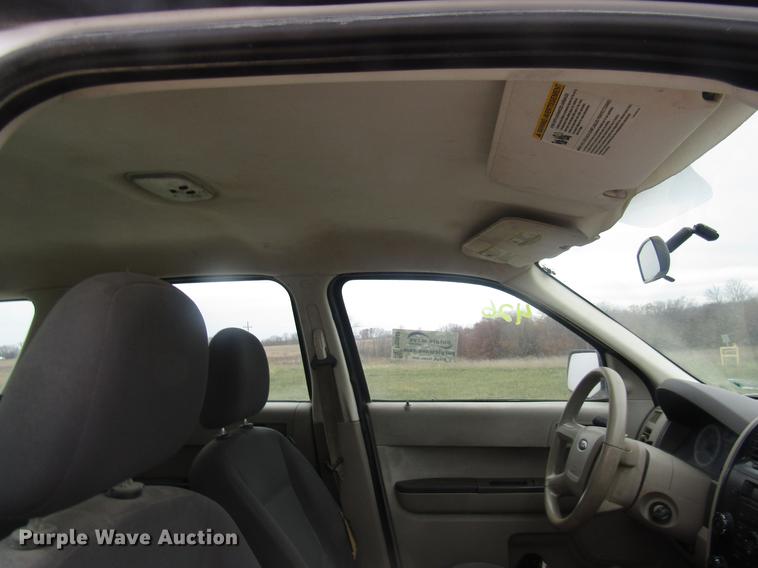image for item DB2040 2008 Ford Escape SUV