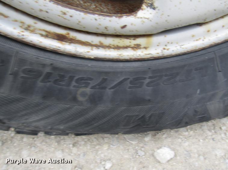 image for item DB2040 2008 Ford Escape SUV