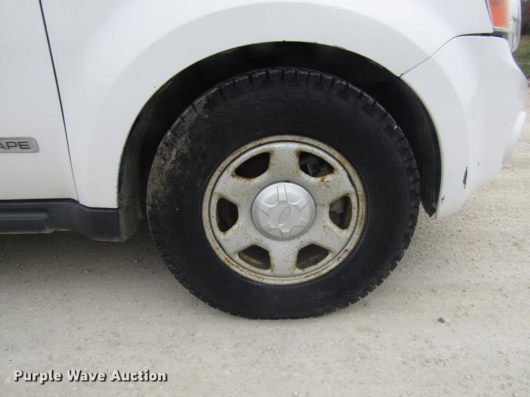 image for item DB2040 2008 Ford Escape SUV