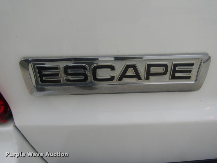 image for item DB2040 2008 Ford Escape SUV