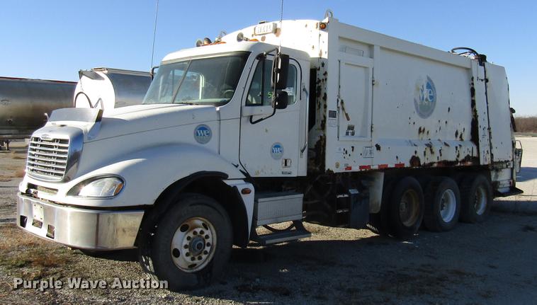 image for item DB2041 2004 Freightliner Columbia refuse truck