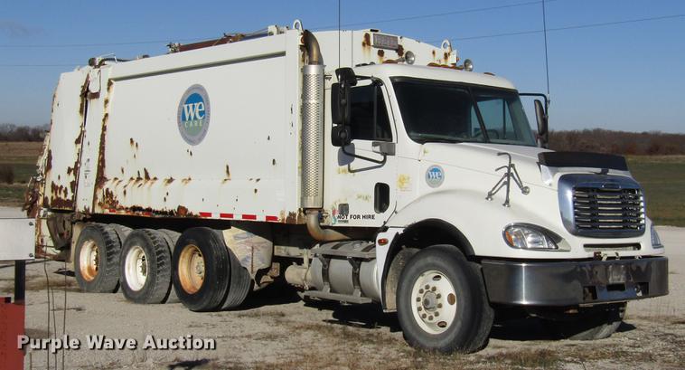 image for item DB2041 2004 Freightliner Columbia refuse truck