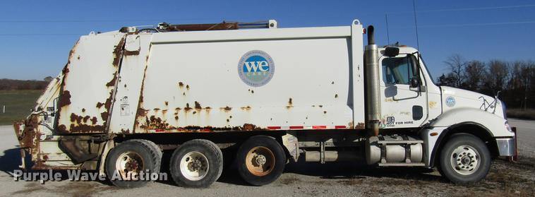 image for item DB2041 2004 Freightliner Columbia refuse truck