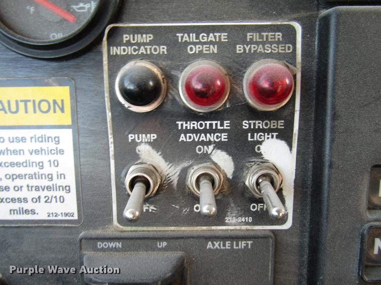 image for item DB2041 2004 Freightliner Columbia refuse truck