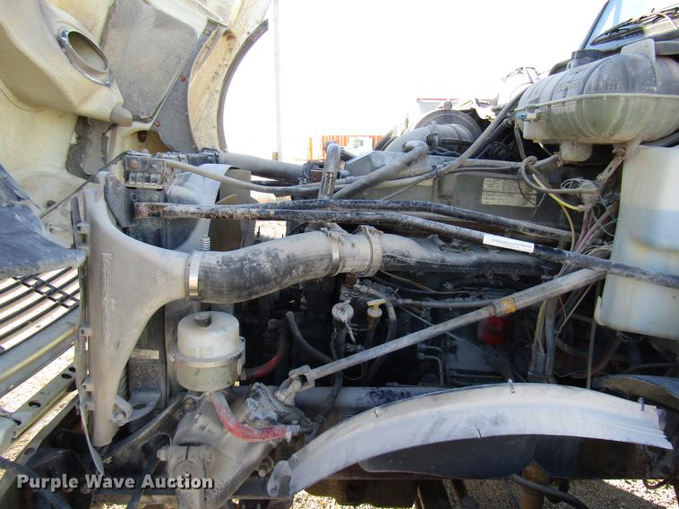 image for item DB2041 2004 Freightliner Columbia refuse truck