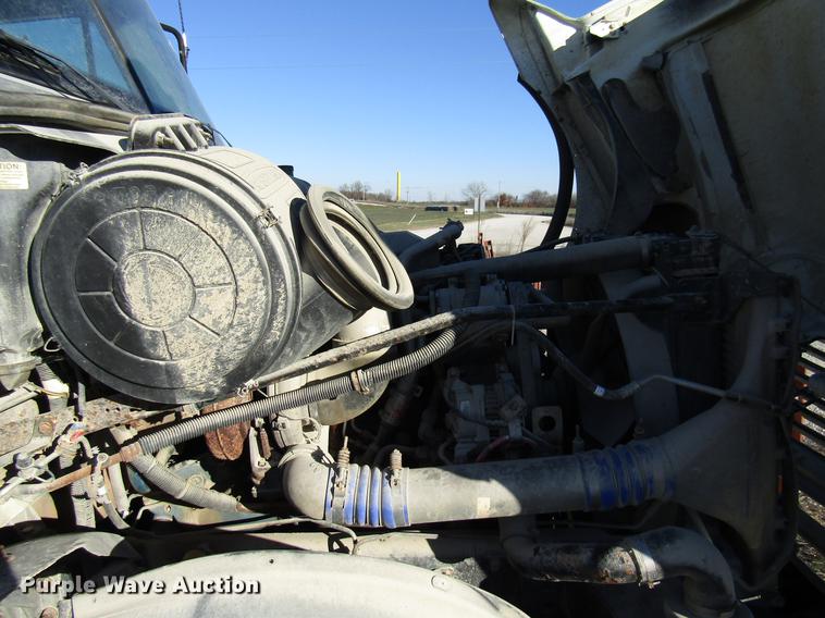 image for item DB2041 2004 Freightliner Columbia refuse truck