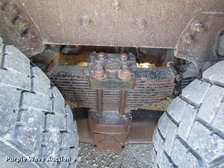 image for item DB2041 2004 Freightliner Columbia refuse truck