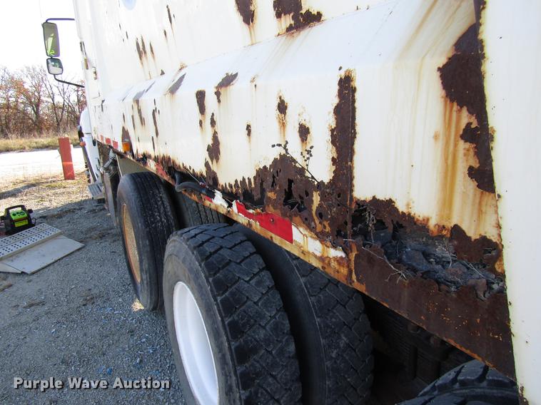 image for item DB2041 2004 Freightliner Columbia refuse truck