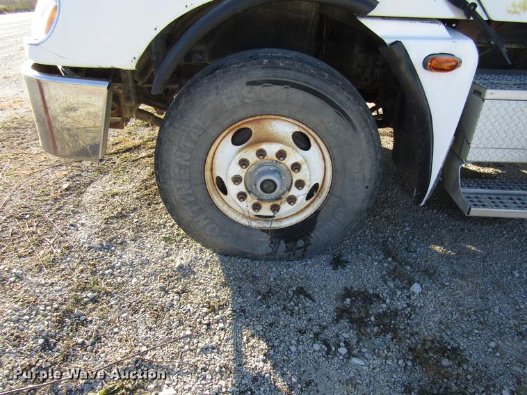 image for item DB2041 2004 Freightliner Columbia refuse truck