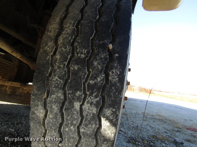 image for item DB2041 2004 Freightliner Columbia refuse truck