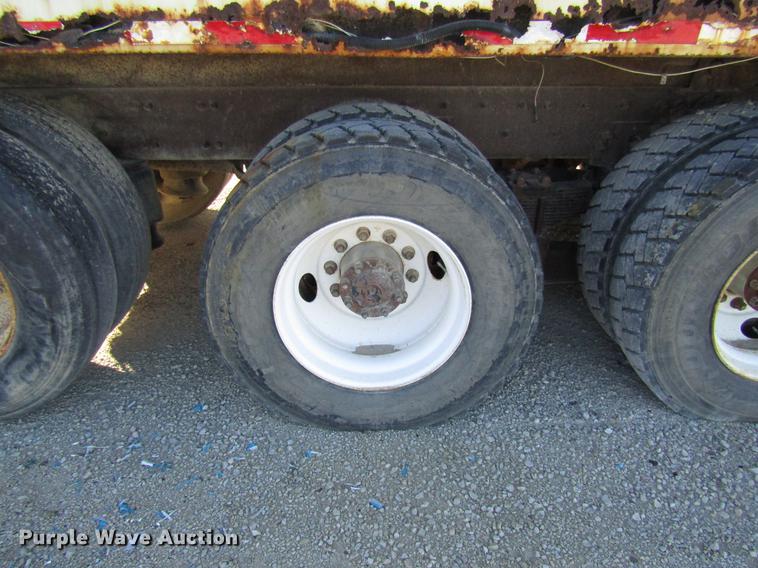 image for item DB2041 2004 Freightliner Columbia refuse truck