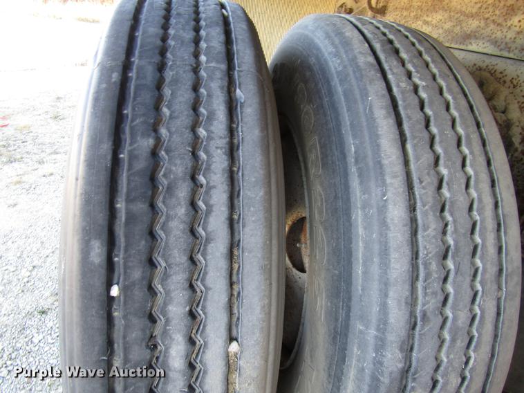 image for item DB2041 2004 Freightliner Columbia refuse truck