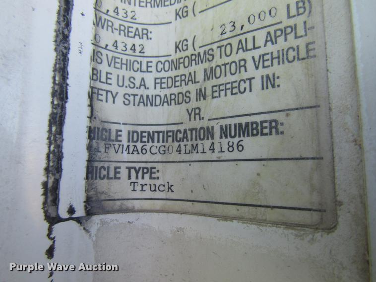 image for item DB2041 2004 Freightliner Columbia refuse truck