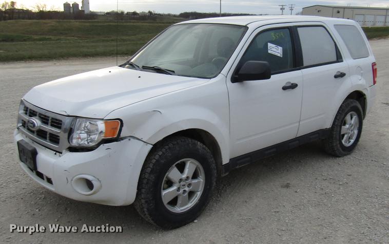 image for item DB2042 2012 Ford Escape SUV