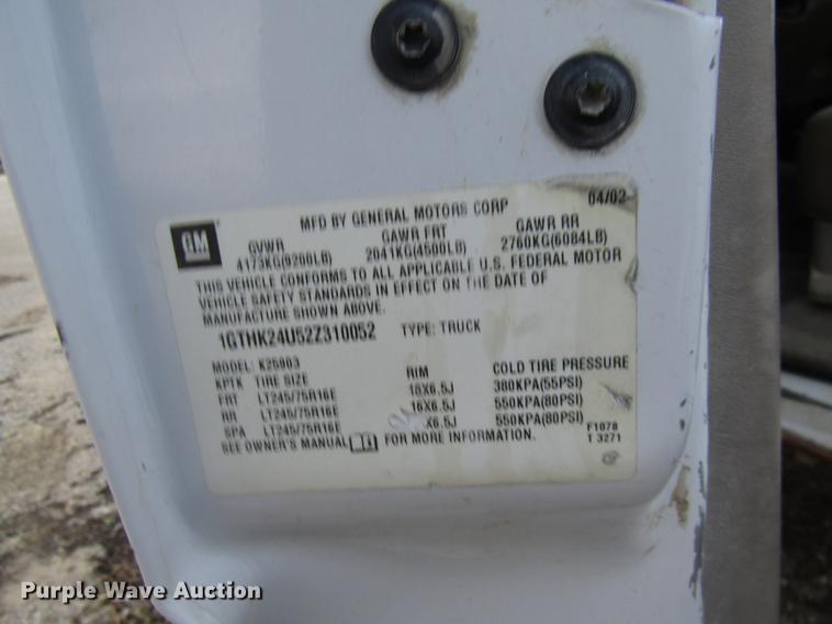 image for item DB2043 2002 GMC Sierra 2500HD pickup truck