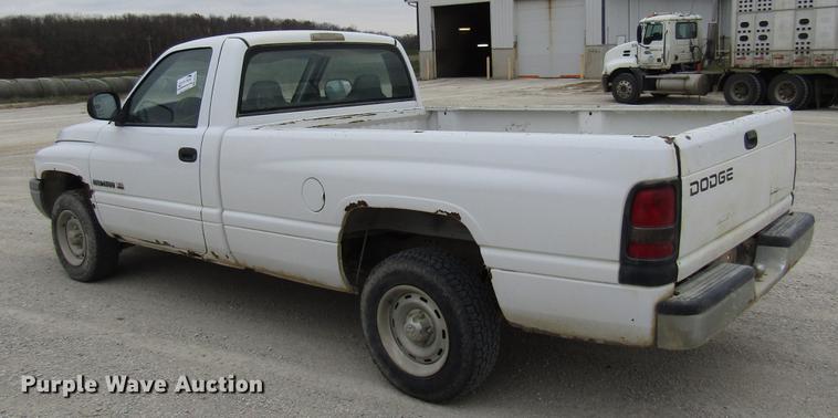 image for item DB2044 2001 Dodge Ram 1500 pickup truck