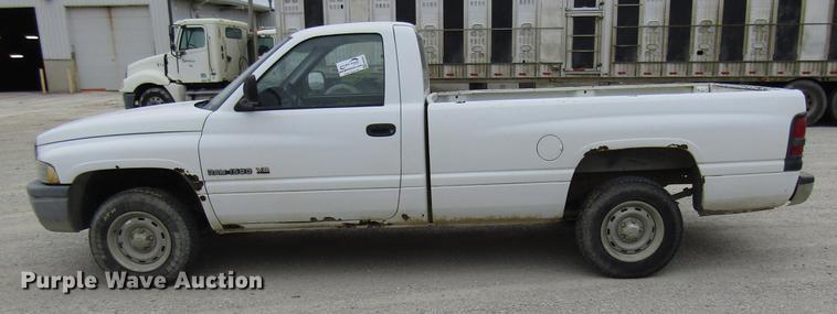 image for item DB2044 2001 Dodge Ram 1500 pickup truck