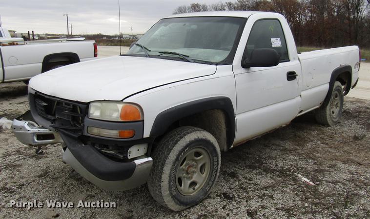 image for item DB2045 2001 GMC Sierra 1500 pickup truck