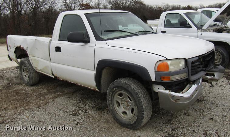 image for item DB2045 2001 GMC Sierra 1500 pickup truck