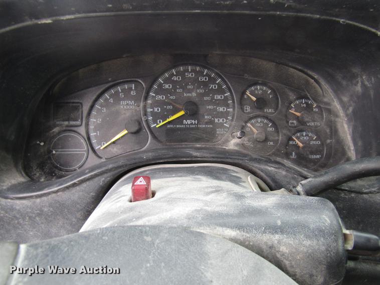 image for item DB2045 2001 GMC Sierra 1500 pickup truck