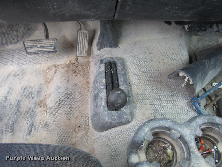 image for item DB2045 2001 GMC Sierra 1500 pickup truck