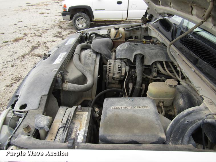 image for item DB2045 2001 GMC Sierra 1500 pickup truck