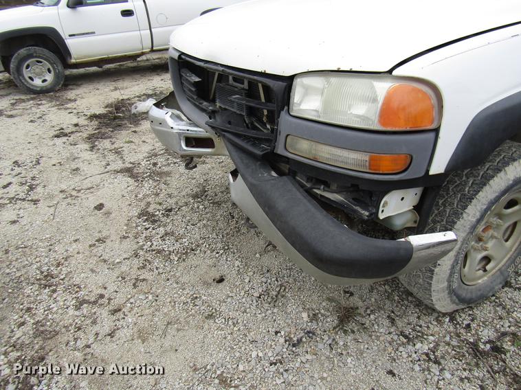 image for item DB2045 2001 GMC Sierra 1500 pickup truck