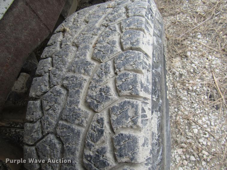 image for item DB2045 2001 GMC Sierra 1500 pickup truck