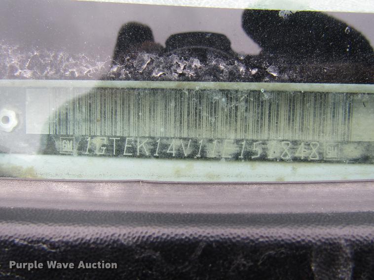 image for item DB2045 2001 GMC Sierra 1500 pickup truck