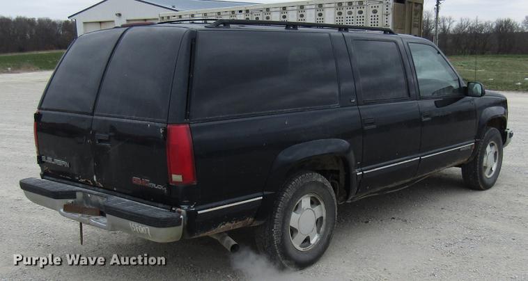image for item DB2046 1997 GMC Suburban 1500 SUV