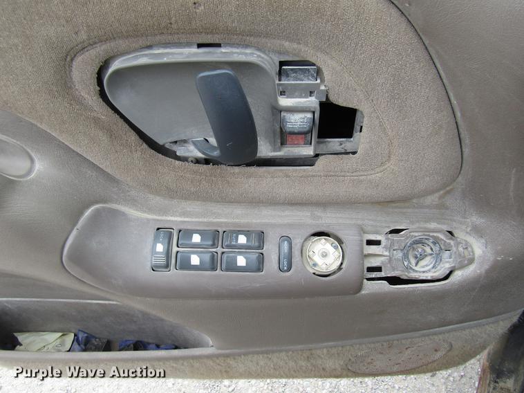 image for item DB2046 1997 GMC Suburban 1500 SUV