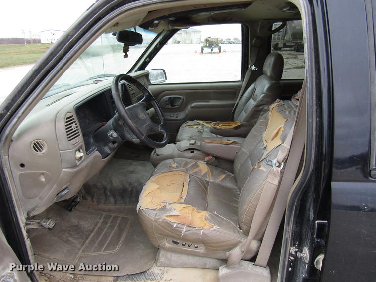 image for item DB2046 1997 GMC Suburban 1500 SUV
