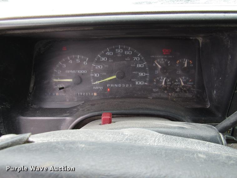 image for item DB2046 1997 GMC Suburban 1500 SUV