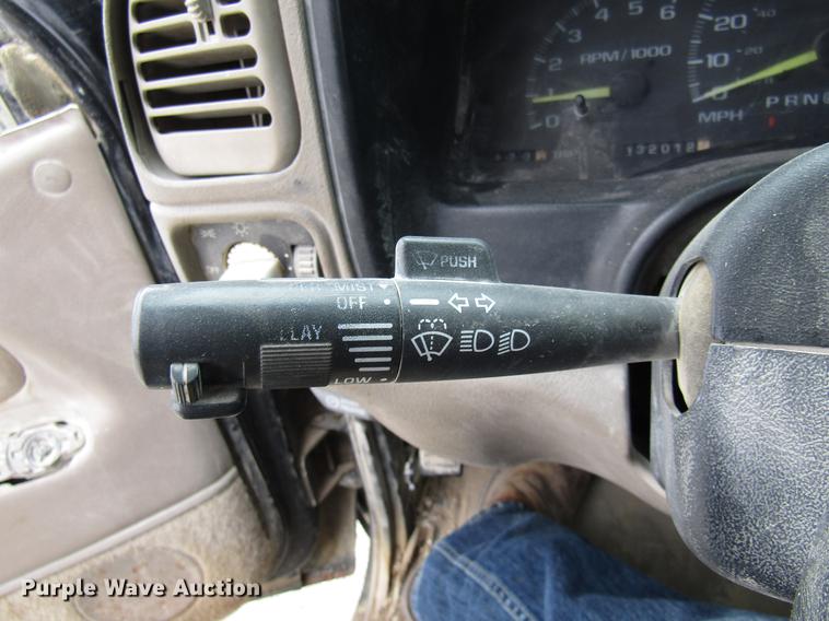 image for item DB2046 1997 GMC Suburban 1500 SUV