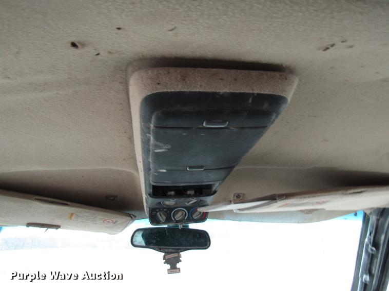 image for item DB2046 1997 GMC Suburban 1500 SUV