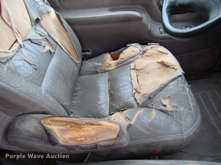 image for item DB2046 1997 GMC Suburban 1500 SUV