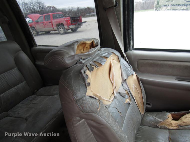 image for item DB2046 1997 GMC Suburban 1500 SUV