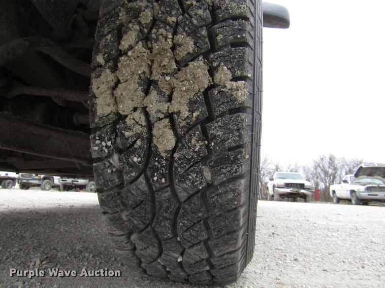 image for item DB2046 1997 GMC Suburban 1500 SUV