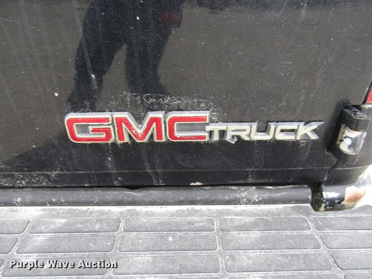 image for item DB2046 1997 GMC Suburban 1500 SUV