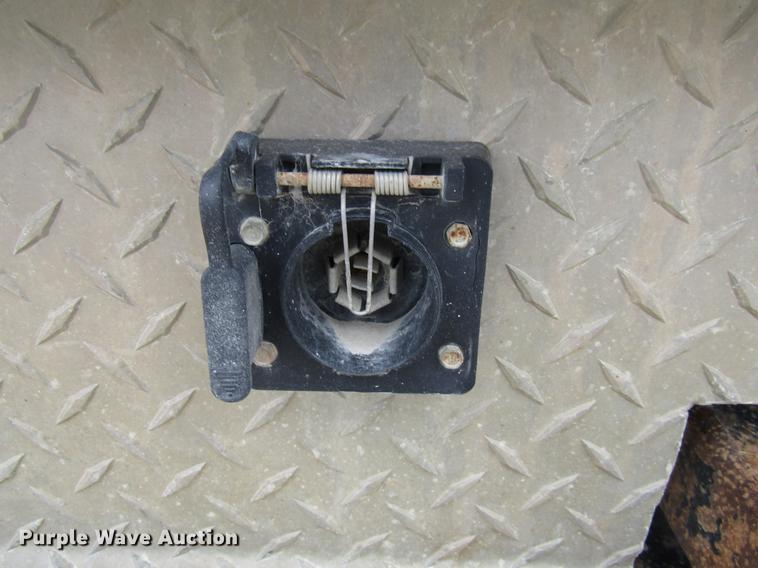 image for item DB2047 2002 GMC Sierra 2500HD pickup truck