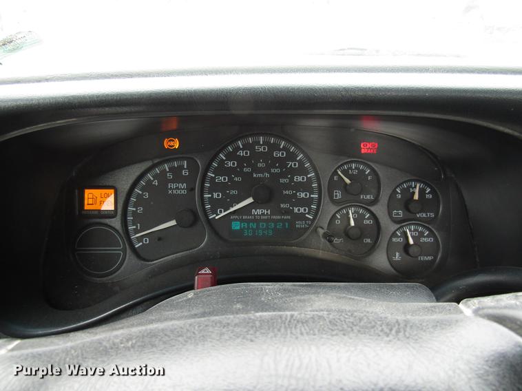 image for item DB2048 2001 GMC Sierra 1500 pickup truck