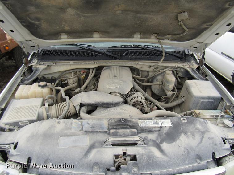 image for item DB2048 2001 GMC Sierra 1500 pickup truck