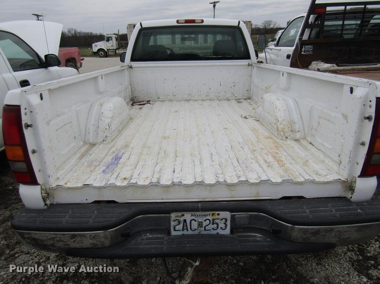 image for item DB2048 2001 GMC Sierra 1500 pickup truck