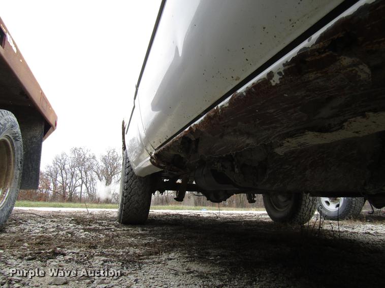 image for item DB2048 2001 GMC Sierra 1500 pickup truck