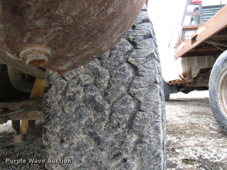 image for item DB2048 2001 GMC Sierra 1500 pickup truck