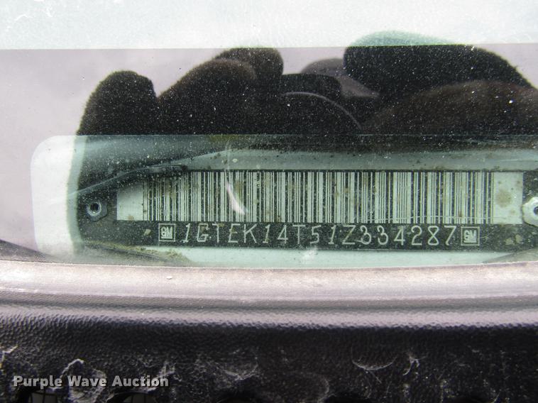 image for item DB2048 2001 GMC Sierra 1500 pickup truck