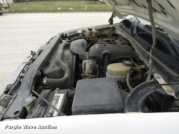 image for item DB2050 2002 GMC Sierra 2500HD pickup truck