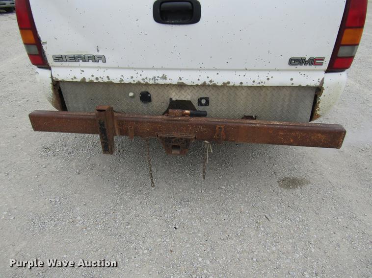 image for item DB2050 2002 GMC Sierra 2500HD pickup truck