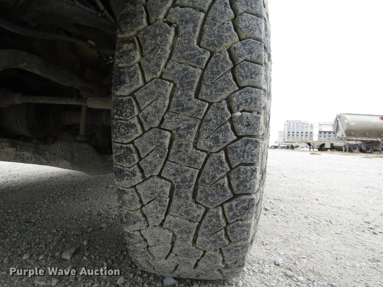 image for item DB2050 2002 GMC Sierra 2500HD pickup truck